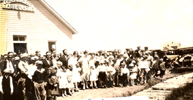 1929-30-circa-campmeeting72dpi Meeting in Lemmon about 1930.